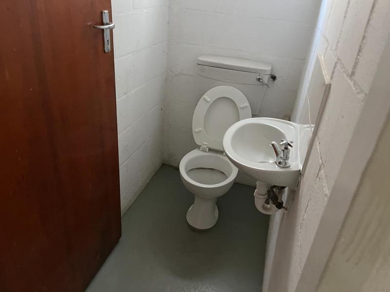 To Let Commercial Property for Rent in Montague Gardens Western Cape